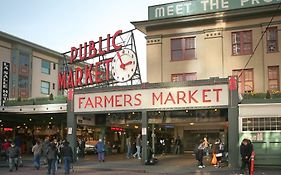 Medallion Inn And Suites